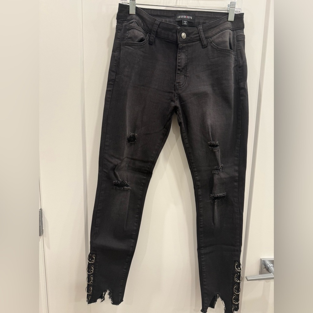 Fashion Nova Black Distressed Skinny Jeans – Size 11 – NWT